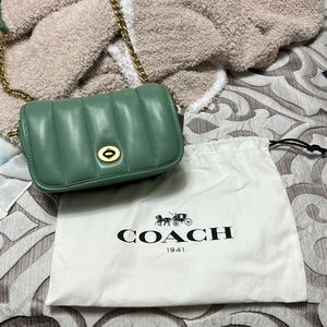 Coach Dinky 18 with Quilting